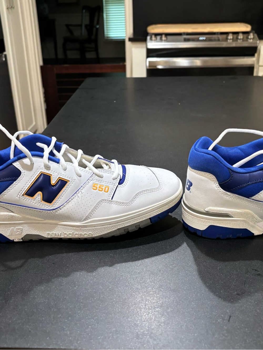 New Balance Lakers Men's 550 shoes - Picture 3 of 6